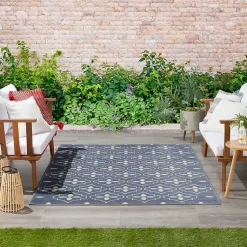 Kirklands Home Outdoor Rugs|Blue & Ivory Quatrefoil Indoor/Outdoor Rug, 4x6
