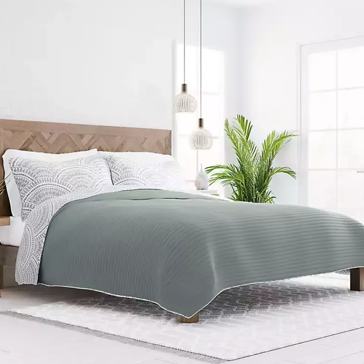 Kirklands Home Quilts|Green Scalloped Reversible 2-pc. Twin Quilt Set