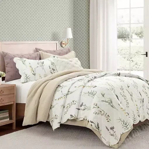 Kirklands Home Quilts|Watercolor Wildflower 3-pc. King Quilt Set