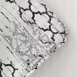 Kirklands Home Quilts|White Trellis Reversible 3-pc. King Quilt Set